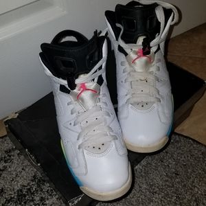 Air Jordan Retro 6